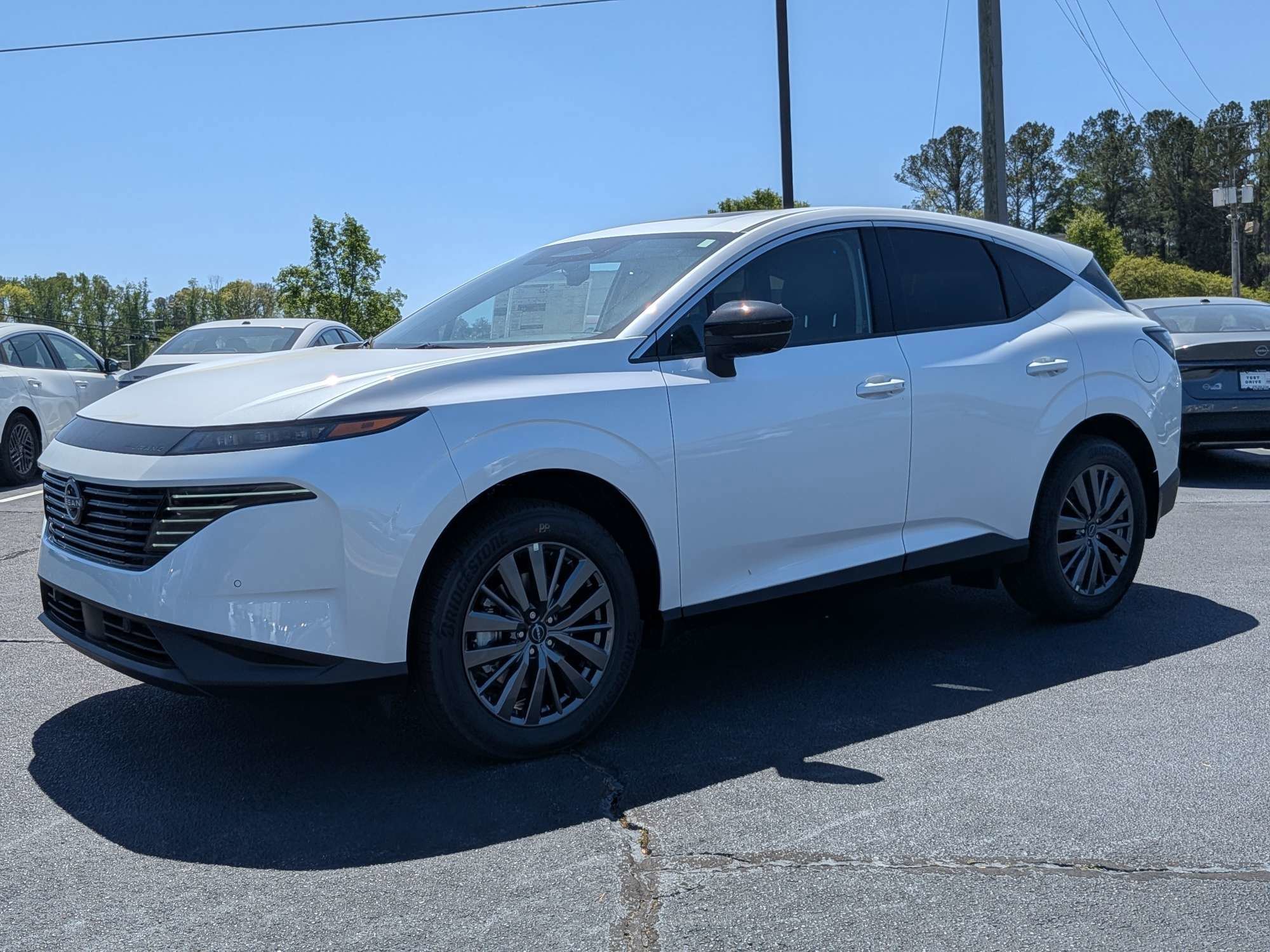 New 2026 White Nissan SL image 7