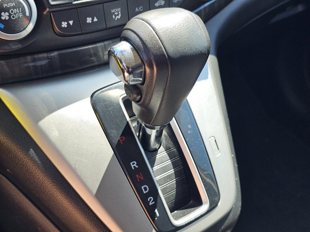 Used 2013  Honda EX-L image 33