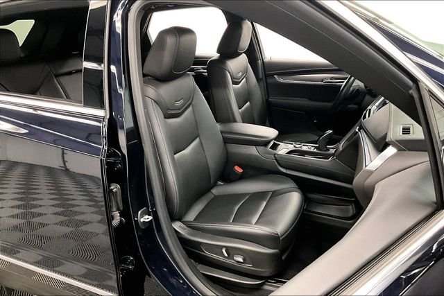 Used 2022 Dark Moon Blue Metallic Cadillac Luxury image 8