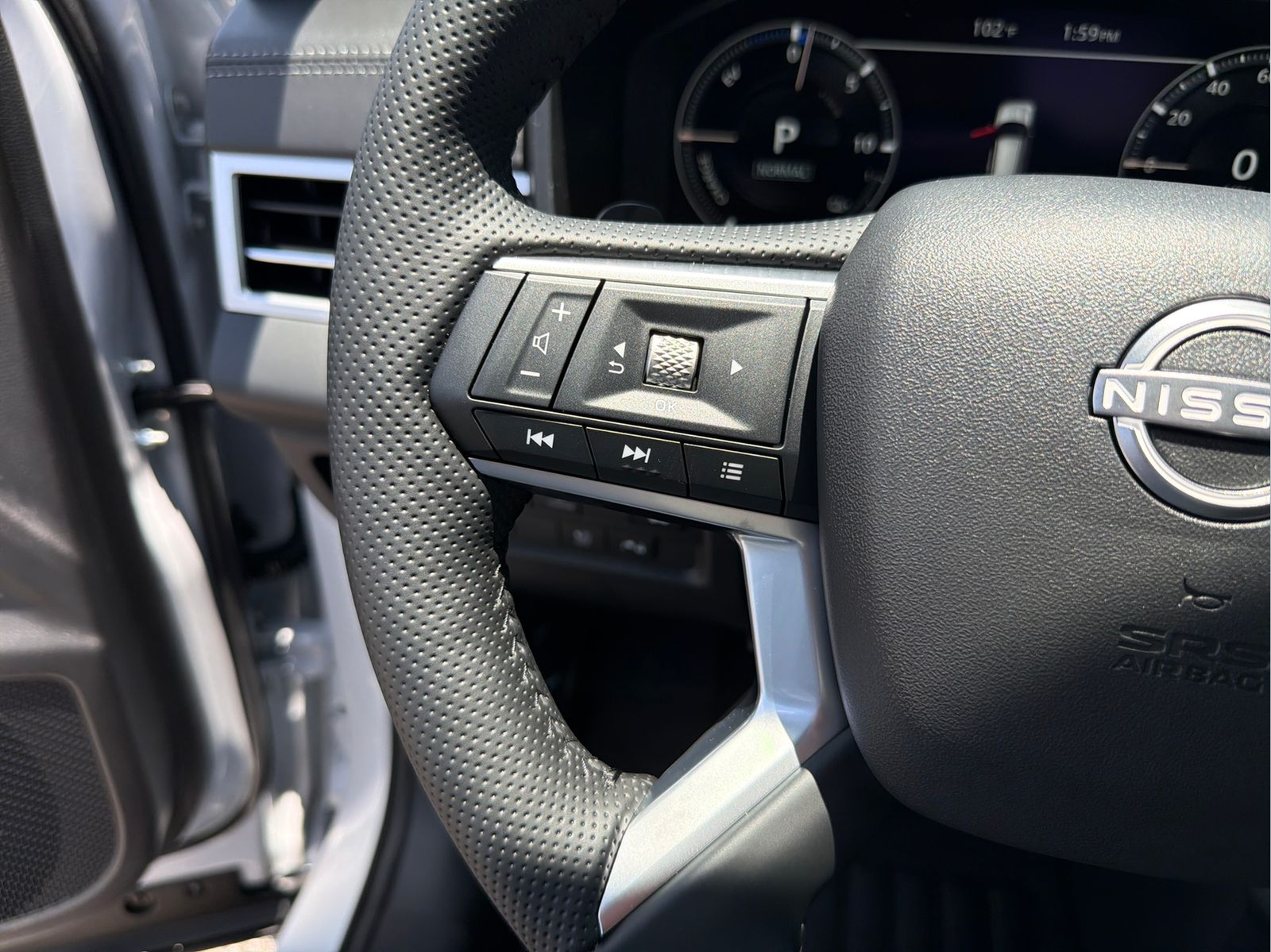 New 2026 White Nissan Platinum image 13