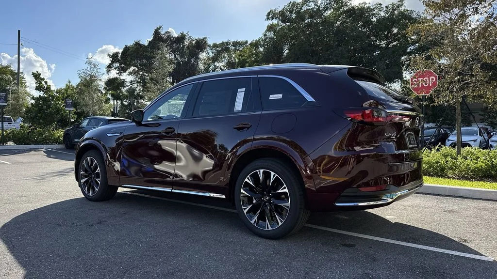 2026 Mazda CX-90 Premium Plus Package - Photo 26
