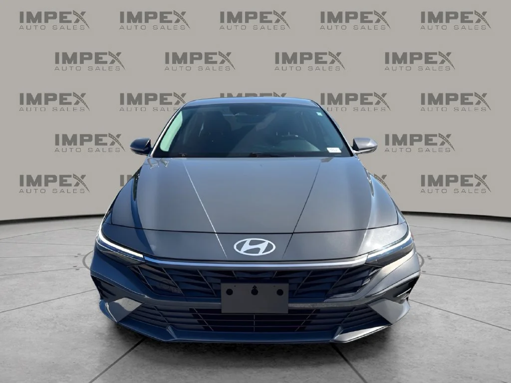 Used 2024 Gray Hyundai SEL image 8
