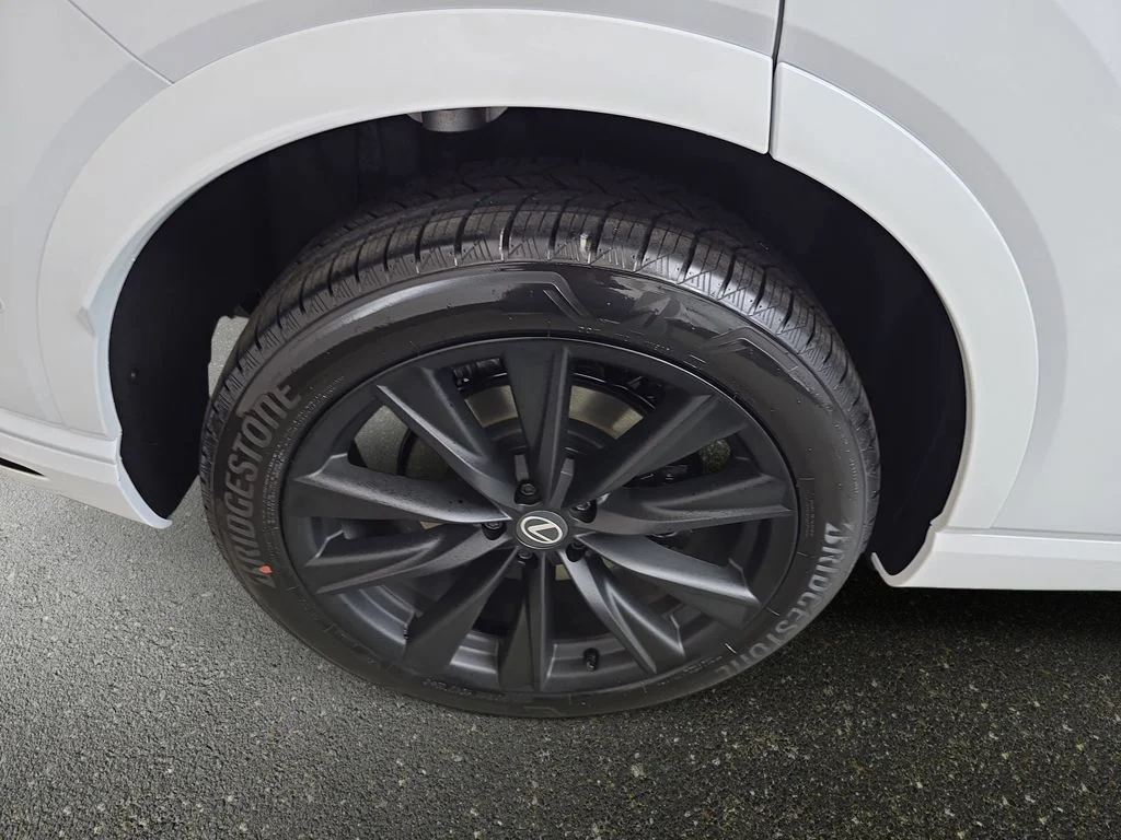 New 2026 White Lexus 500h F SPORT Performance image 29