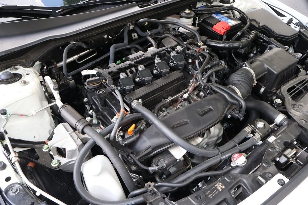 Used 2024 White Honda Base image 13
