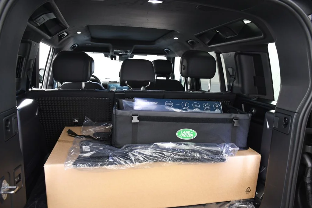New 2026 Santorini Blk Land Rover X image 25