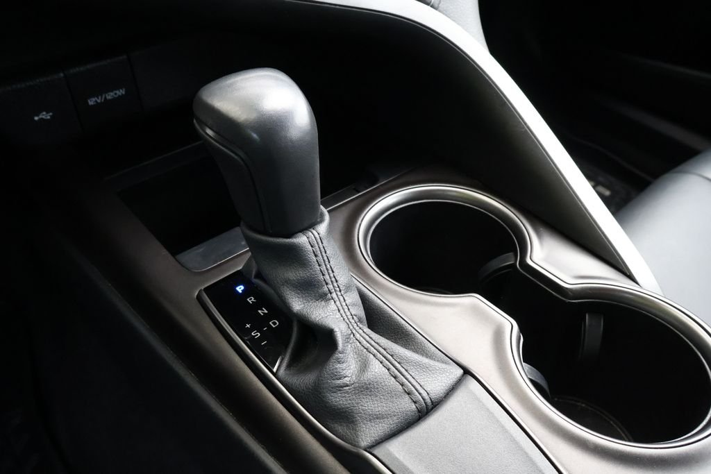 2024 Toyota Camry SE - Photo 20