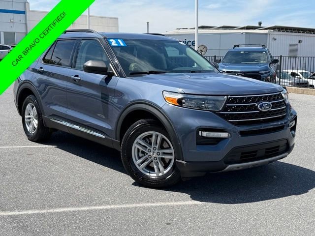 Used 2021 Blue Ford XLT image 1