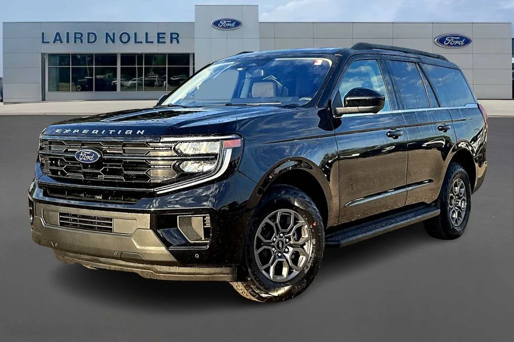 2025 Ford Expedition Active 4x4's photo