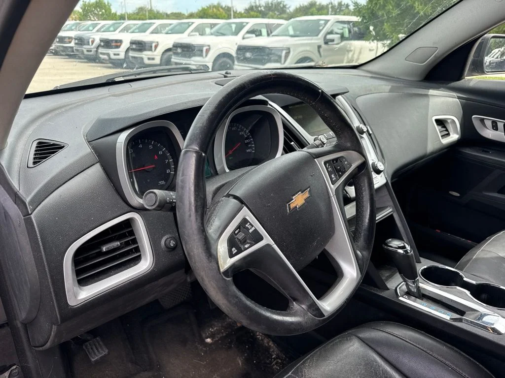 Used 2017 Mosaic Black Metallic Chevrolet LT image 9