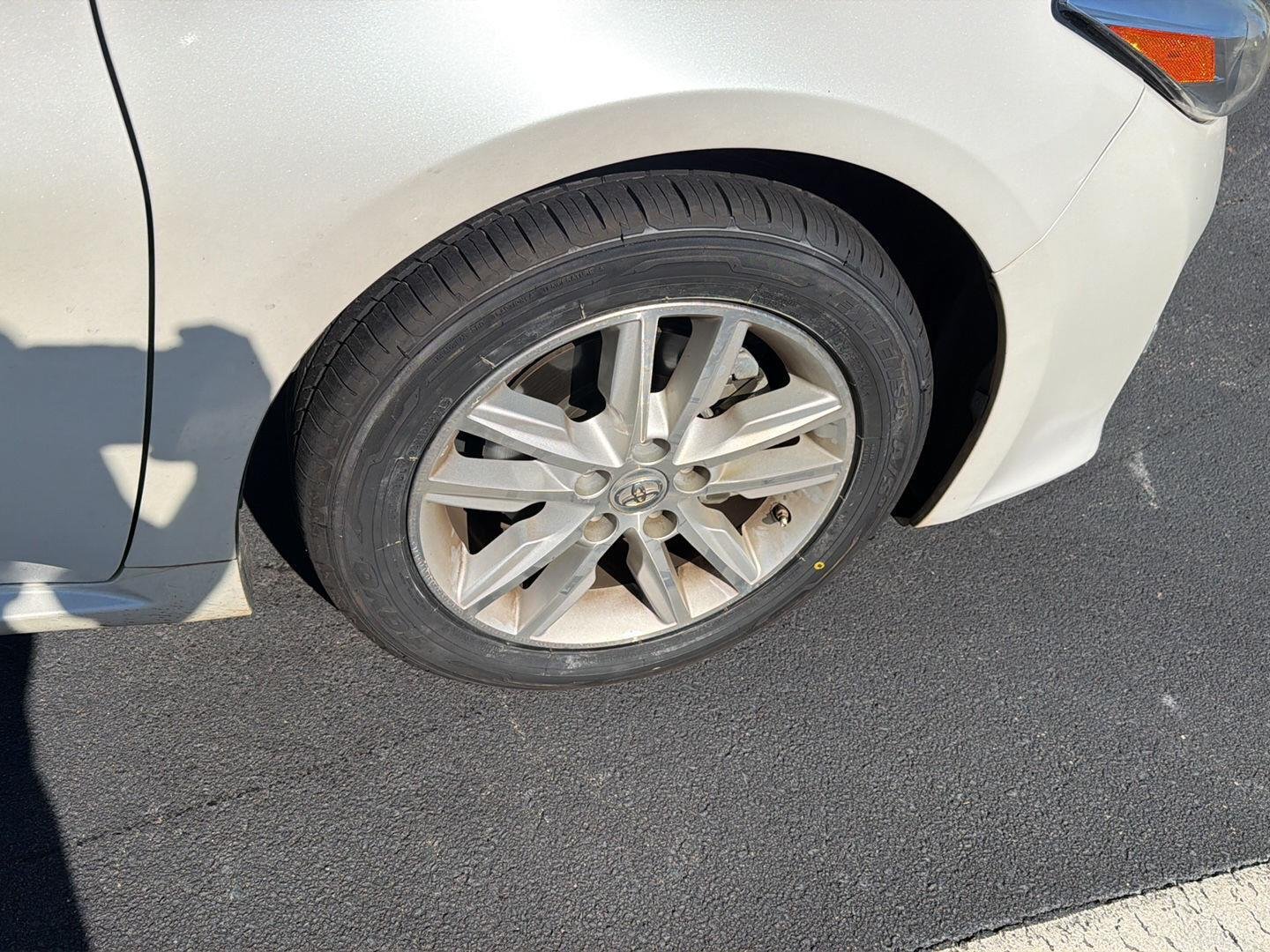 Used 2015 Blizzard Pearl Toyota XLE image 7