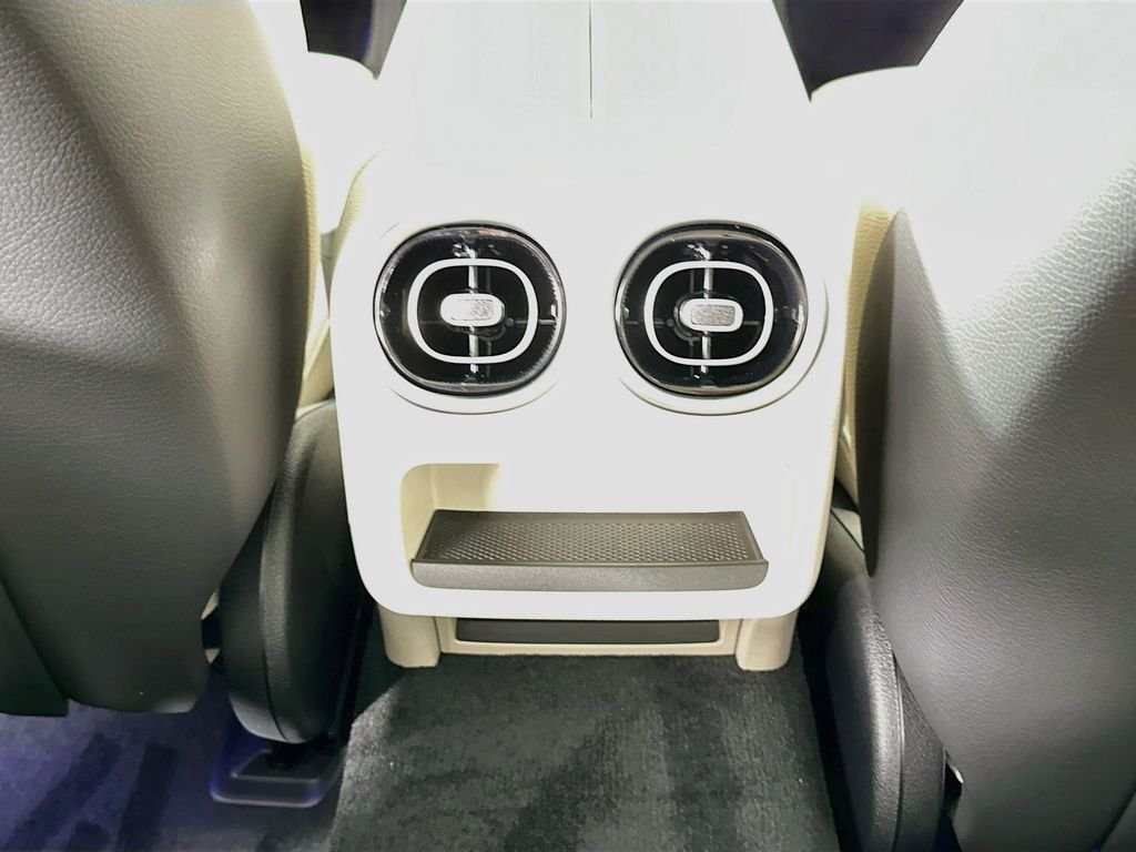 New 2026 Polar White Mercedes-Benz C 300 image 27