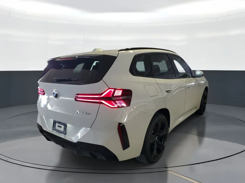 New 2026 Alpine White BMW 30 xDrive image 3