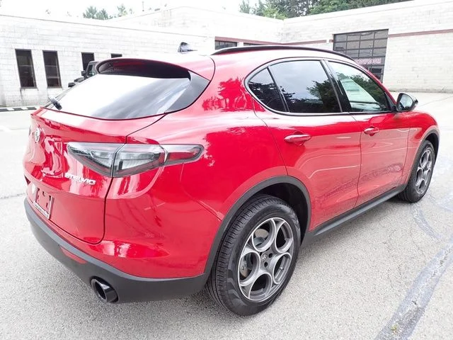 2025 Alfa Romeo Stelvio Base - Photo 7