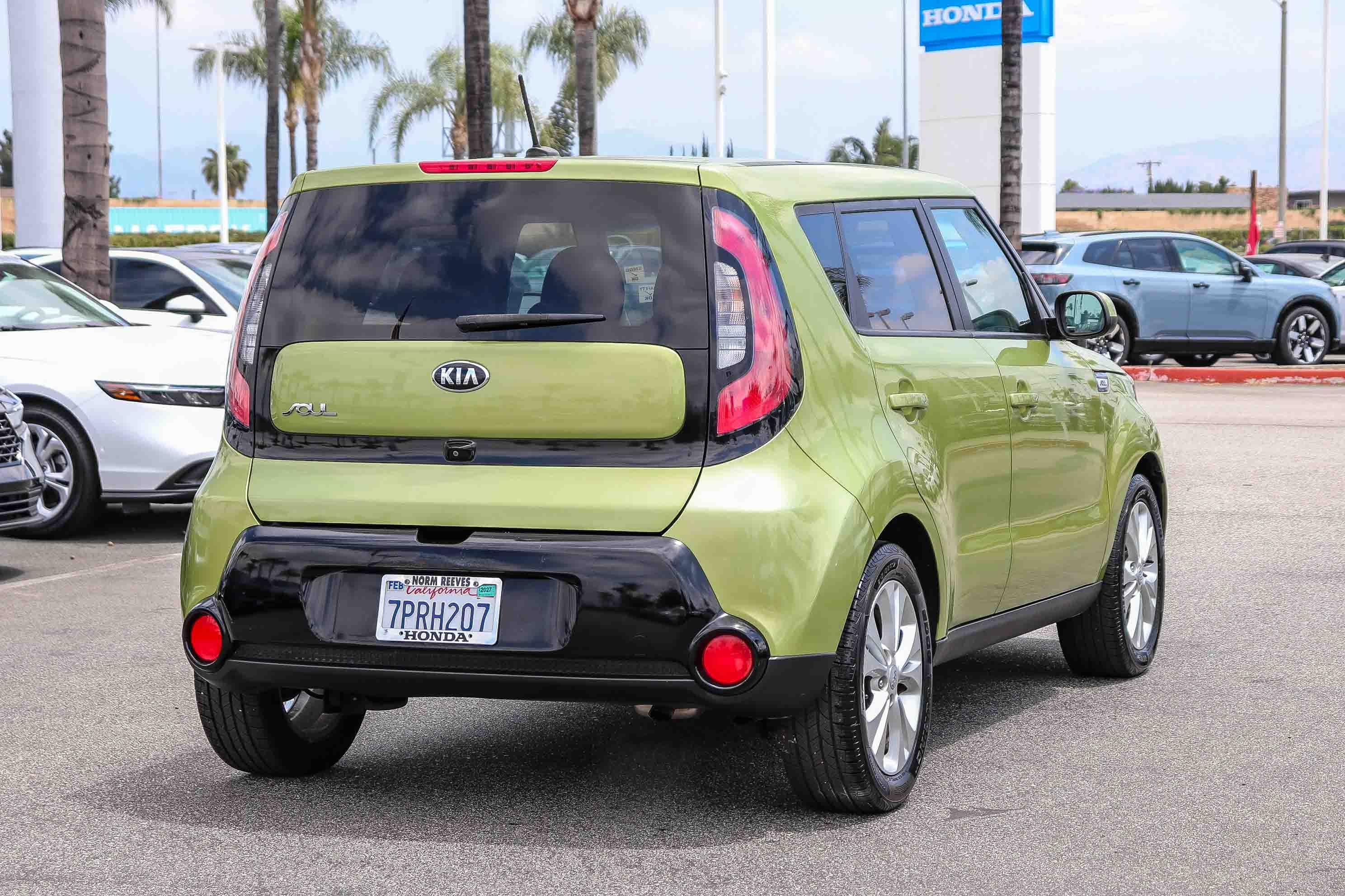Used 2016 Alien II Kia + image 11