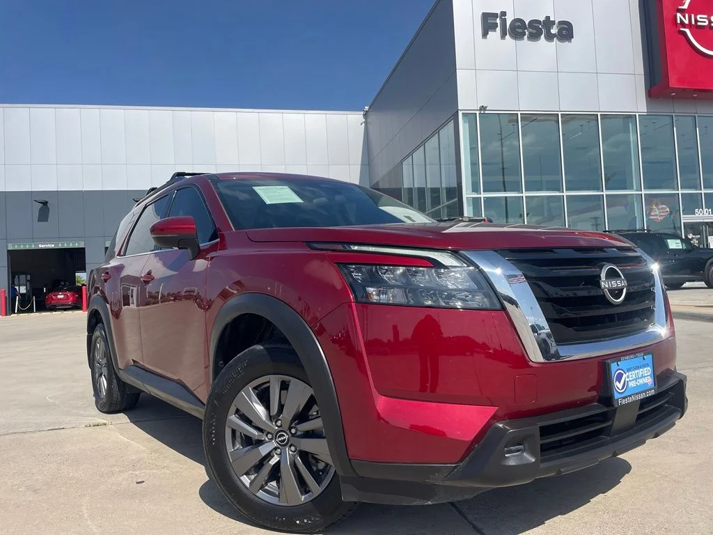 Used 2025 Red Nissan SV image 1