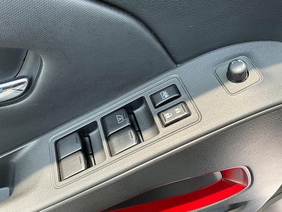 Used 2023 Gray Nissan PRO-4X image 30