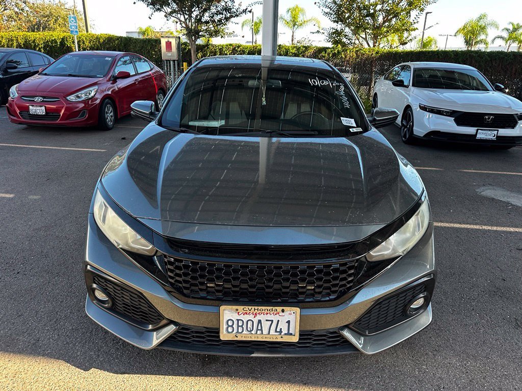 Used 2018 Gray Honda EX-L image 9
