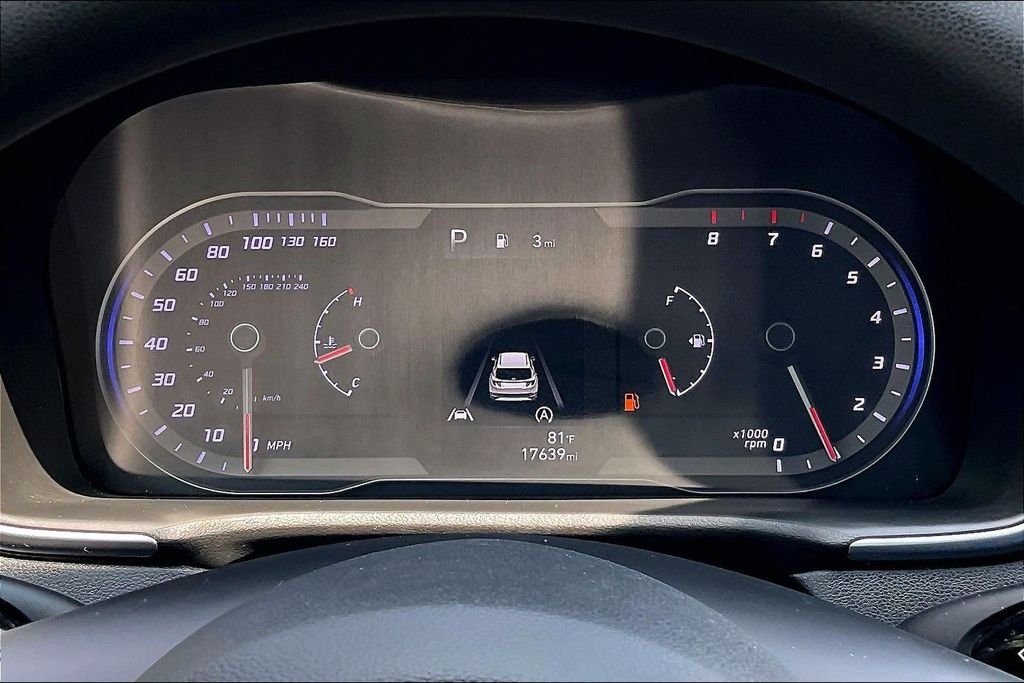 Used 2024 Gray Hyundai SEL image 23