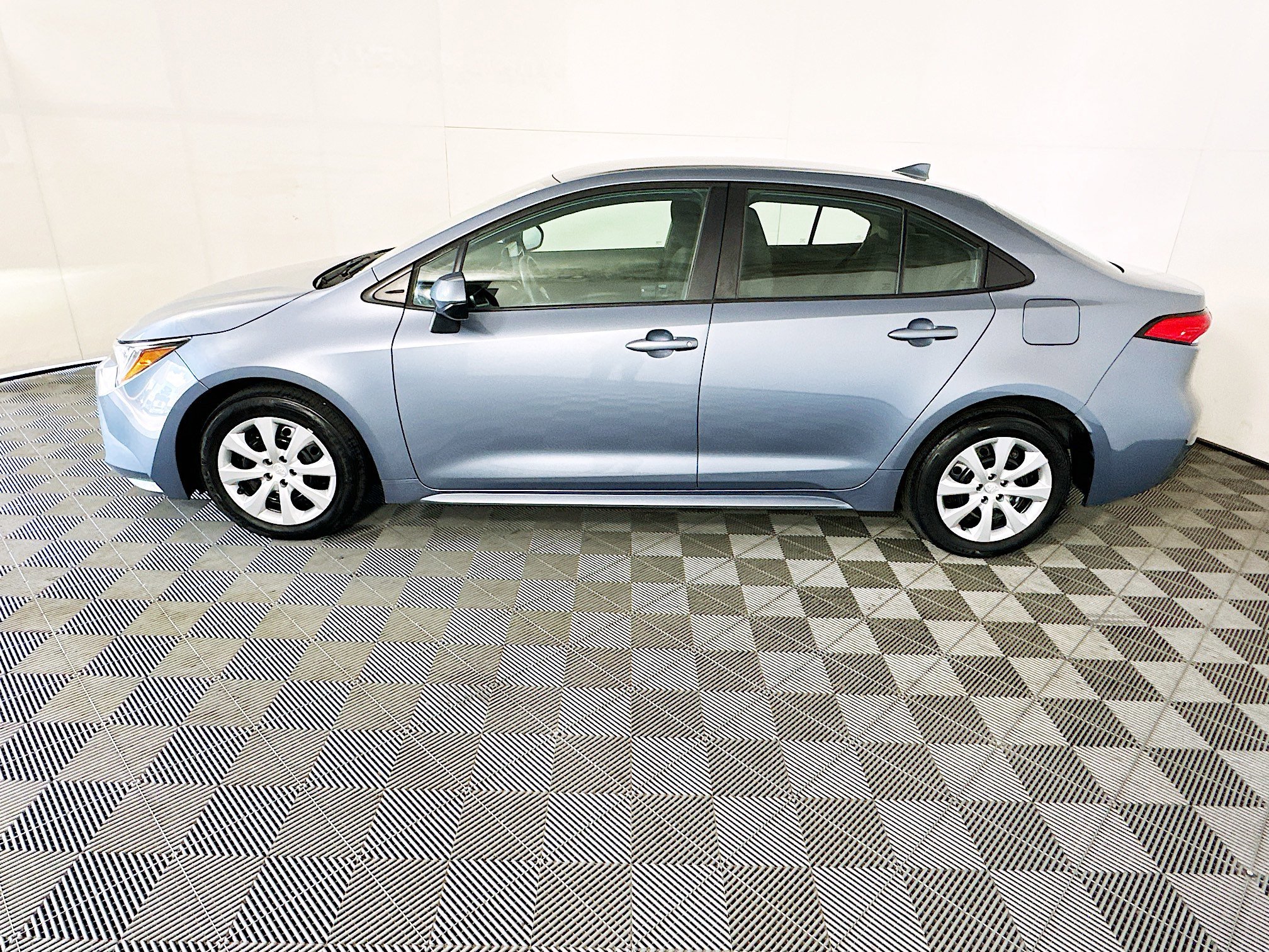 Used 2024 Celestite Toyota LE image 6