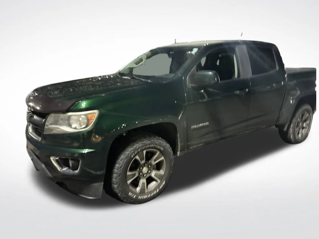 Used 2016 Green Chevrolet Z71 image 2