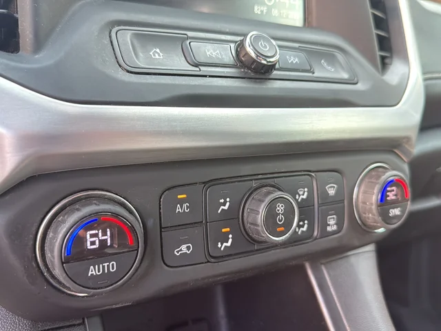 Used 2018 Red GMC SLE-1 image 20