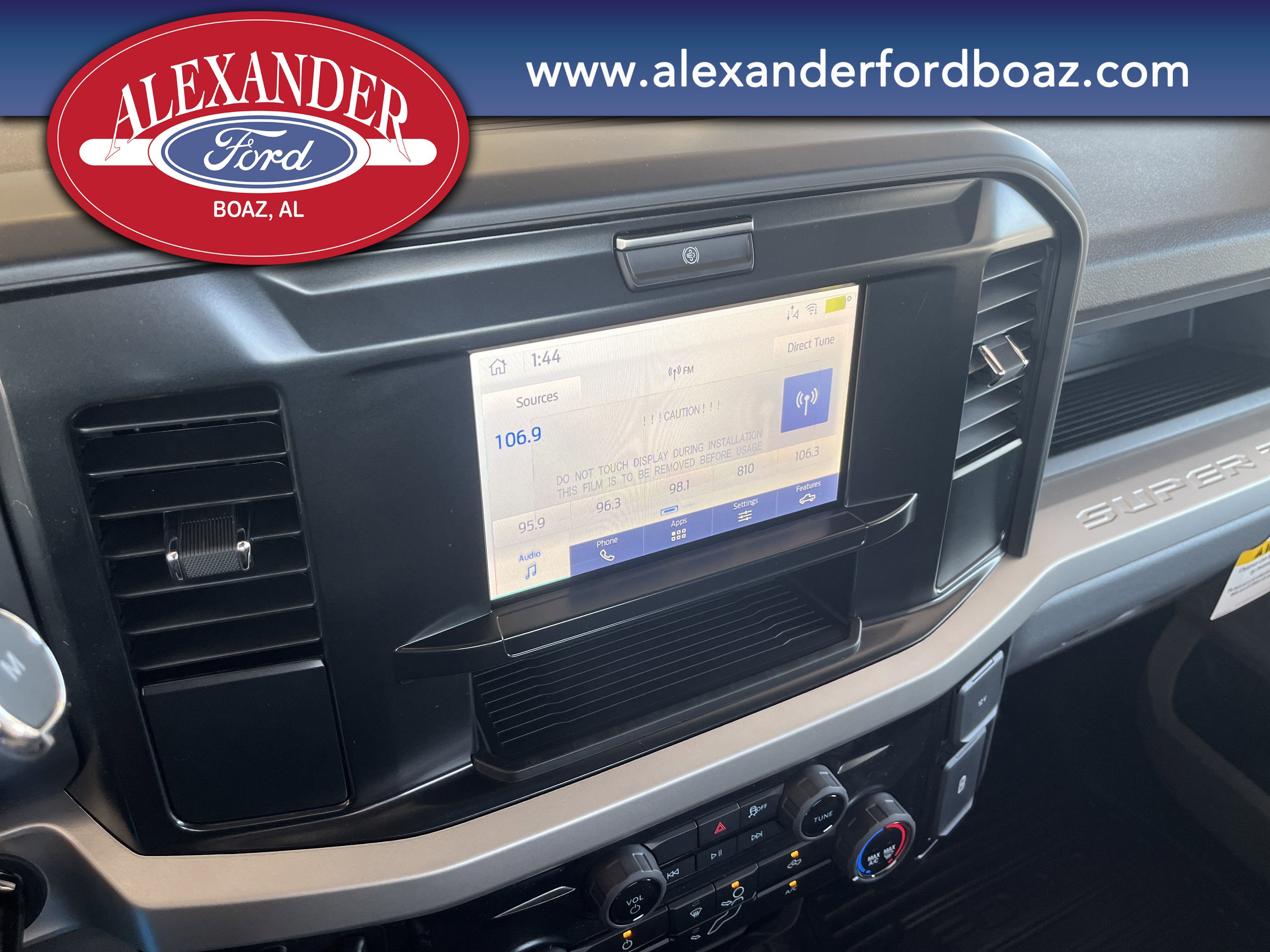 2025 Ford F-350 Super Duty Chassis Cab XL - Photo 23