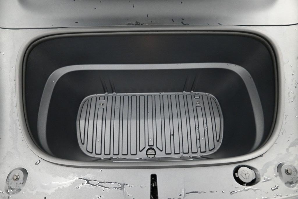 Used 2026 Quicksilver Tesla Long Range image 18