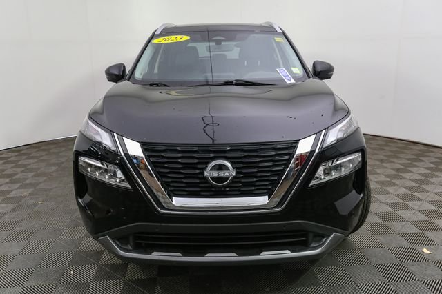 Used 2023 Black Nissan SL image 4