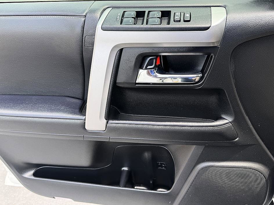 Certified Used 2023 Ice Toyota SR5 image 9