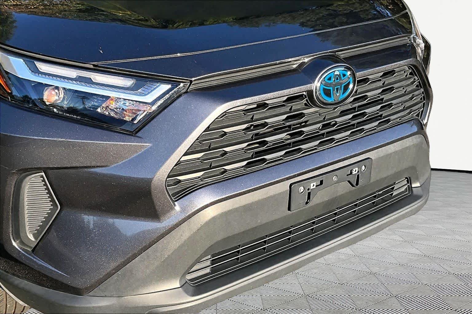 Used 2024 Magnetic Gray Metallic Toyota Hybrid XLE image 30