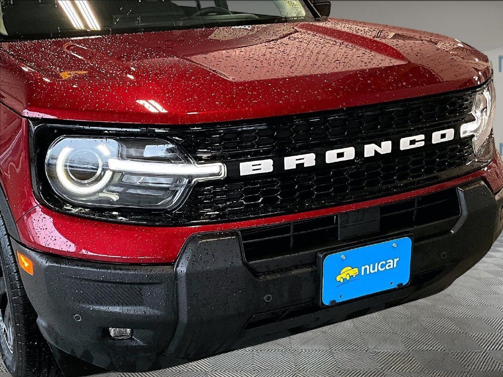 Used 2025 Ruby Red Metallic Ford Outer Banks image 30