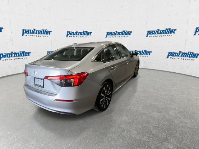 Certified Used 2022 Silver Honda EX image 11
