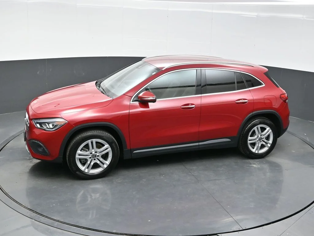 Used 2022  Mercedes-Benz GLA 250 image 20