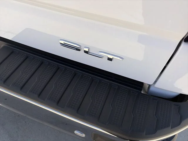 New 2026 White GMC SLT image 7