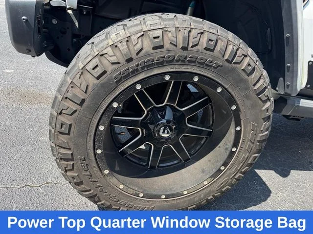 Used 2018 White Jeep Unlimited Rubicon image 26
