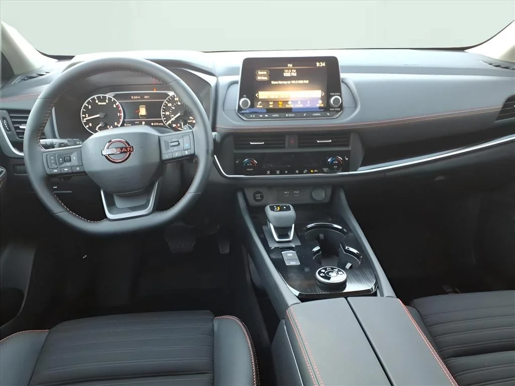 New 2026 Everest White Pearl TriCoat Nissan Rock Creek® image 12