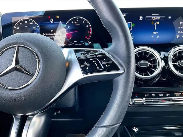 Used 2025 Black Mercedes-Benz GLA 250 image 24
