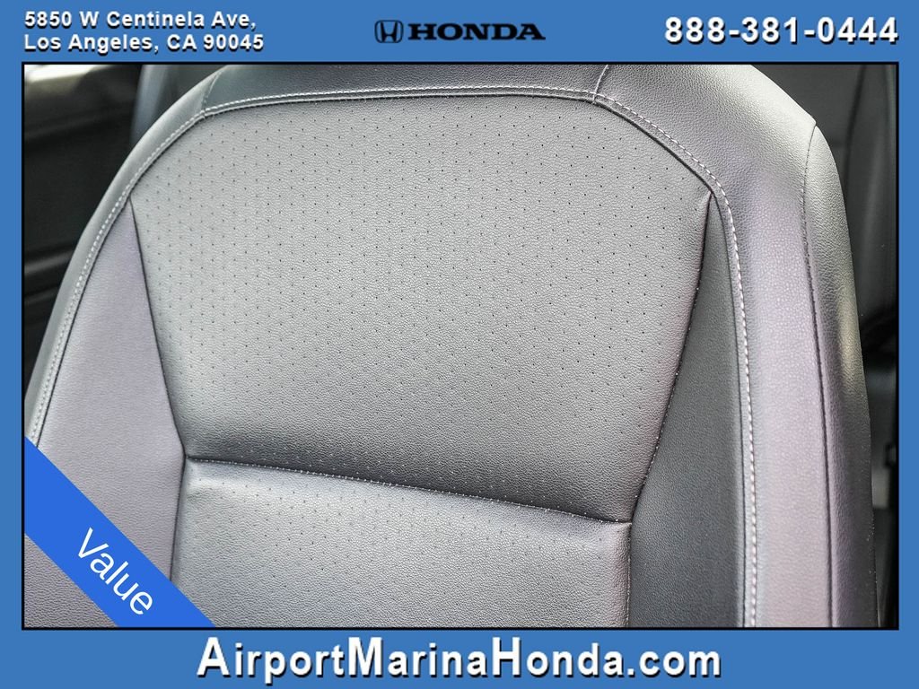 Used 2018 Pearl Metallic Volkswagen 2.0T SEL image 30