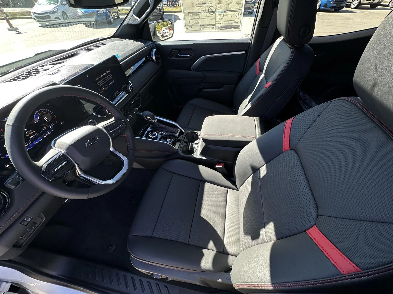 2026 Chevrolet Colorado Z71 - Photo 10