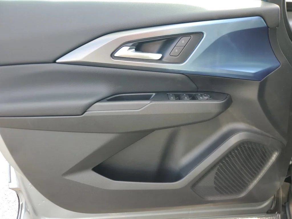 2026 Chevrolet Equinox EV 2LT - Photo 21