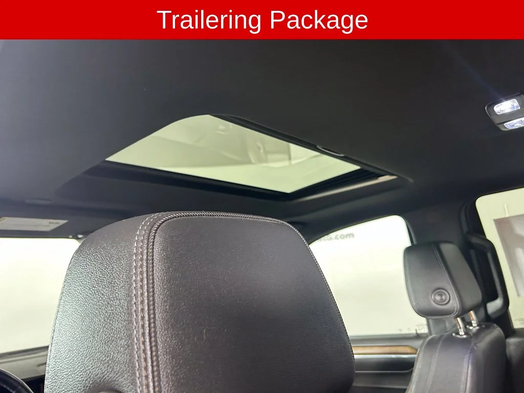Used 2022 Red Chevrolet High Country image 14