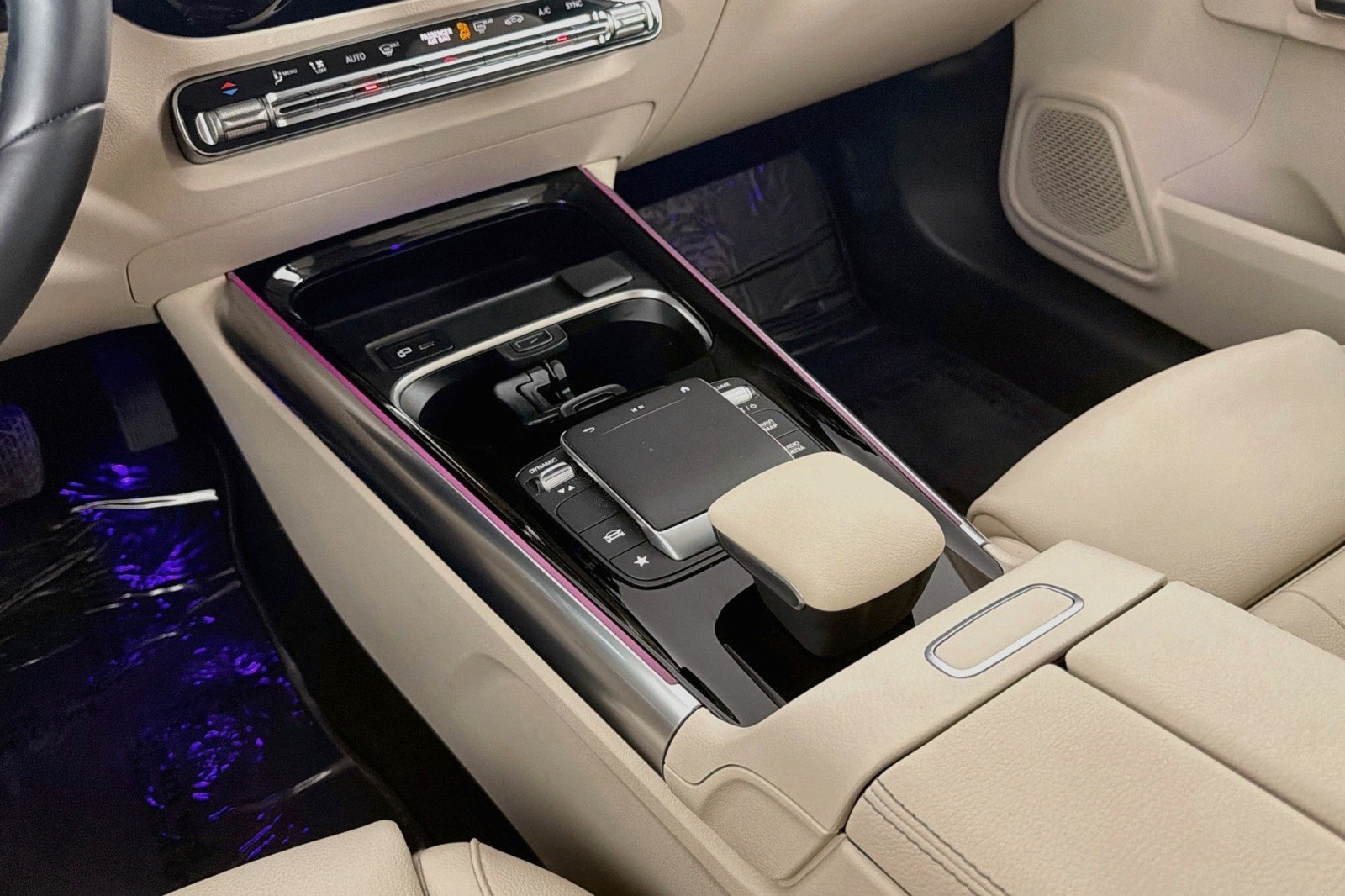 Used 2023 Polar White Mercedes-Benz 250 image 6
