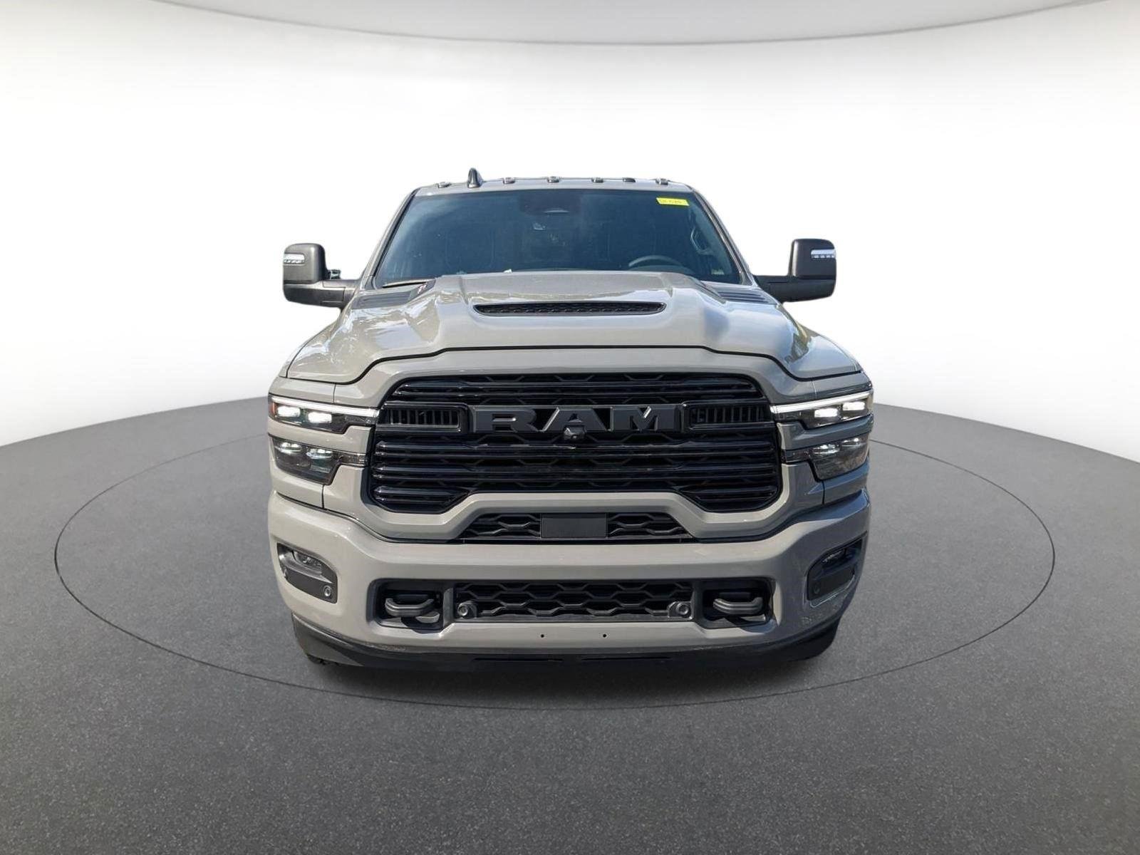 New 2026 Ceramic Gray Clear-Coat Exterior Paint RAM Laramie image 9