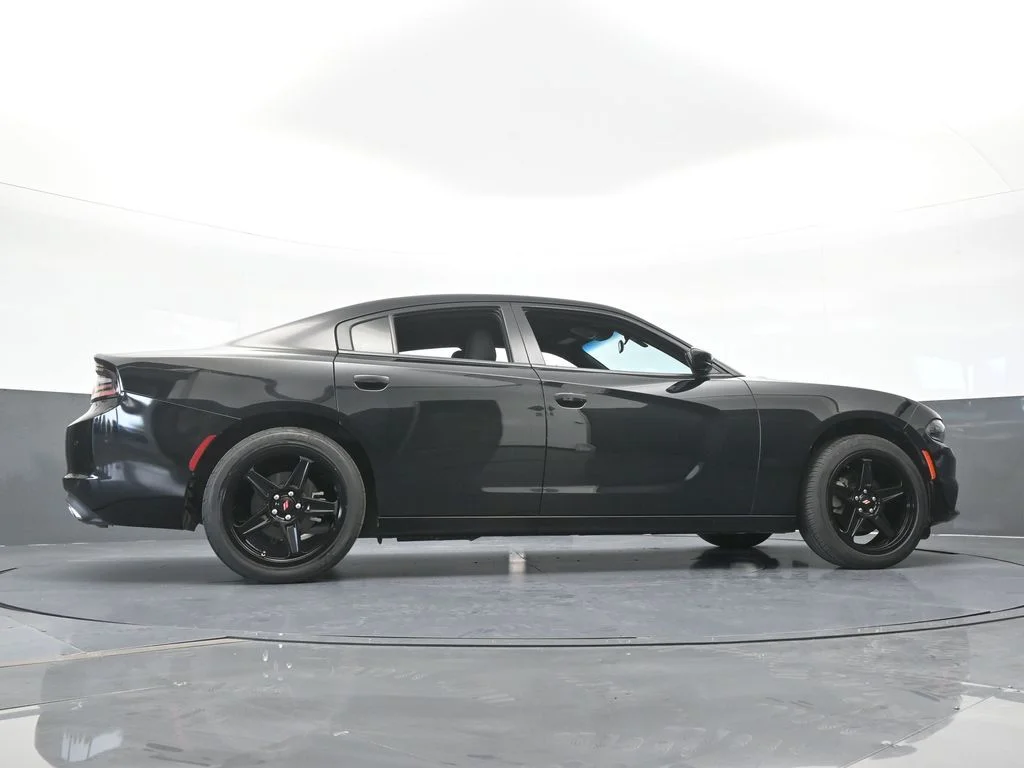 Used 2023 Pitch Black Clearcoat Dodge SXT image 54