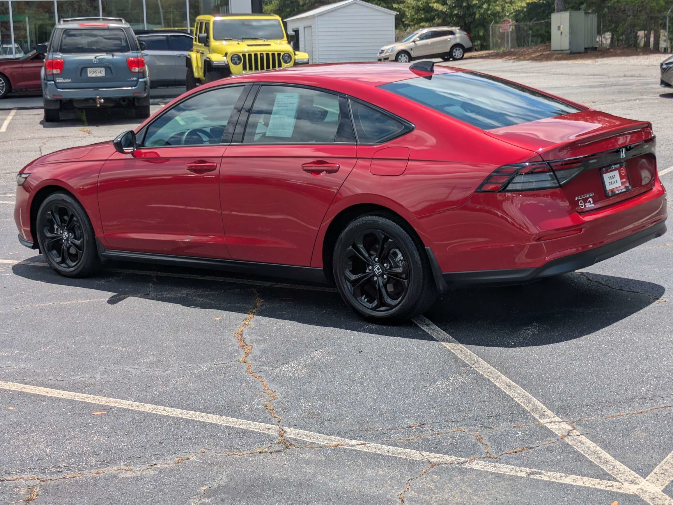 Used 2025  Honda SE image 5