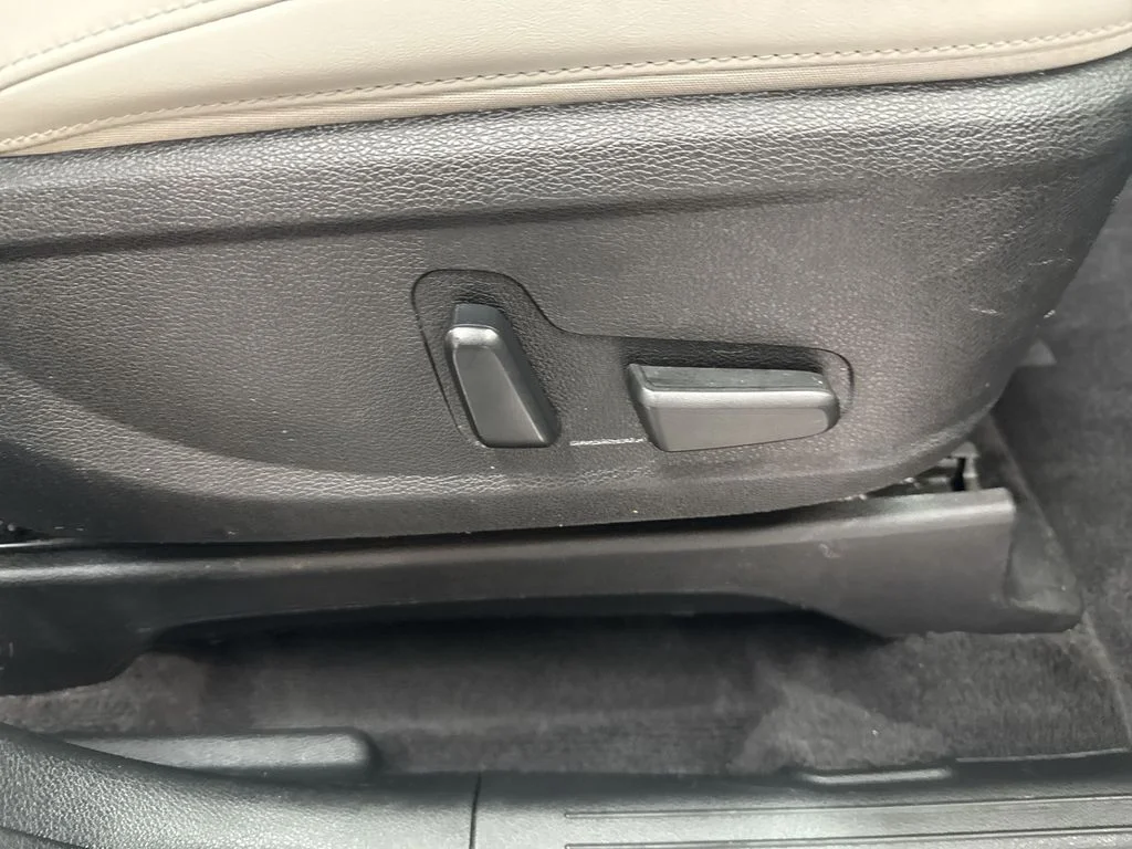 Used 2022 Grey Kia SX image 19