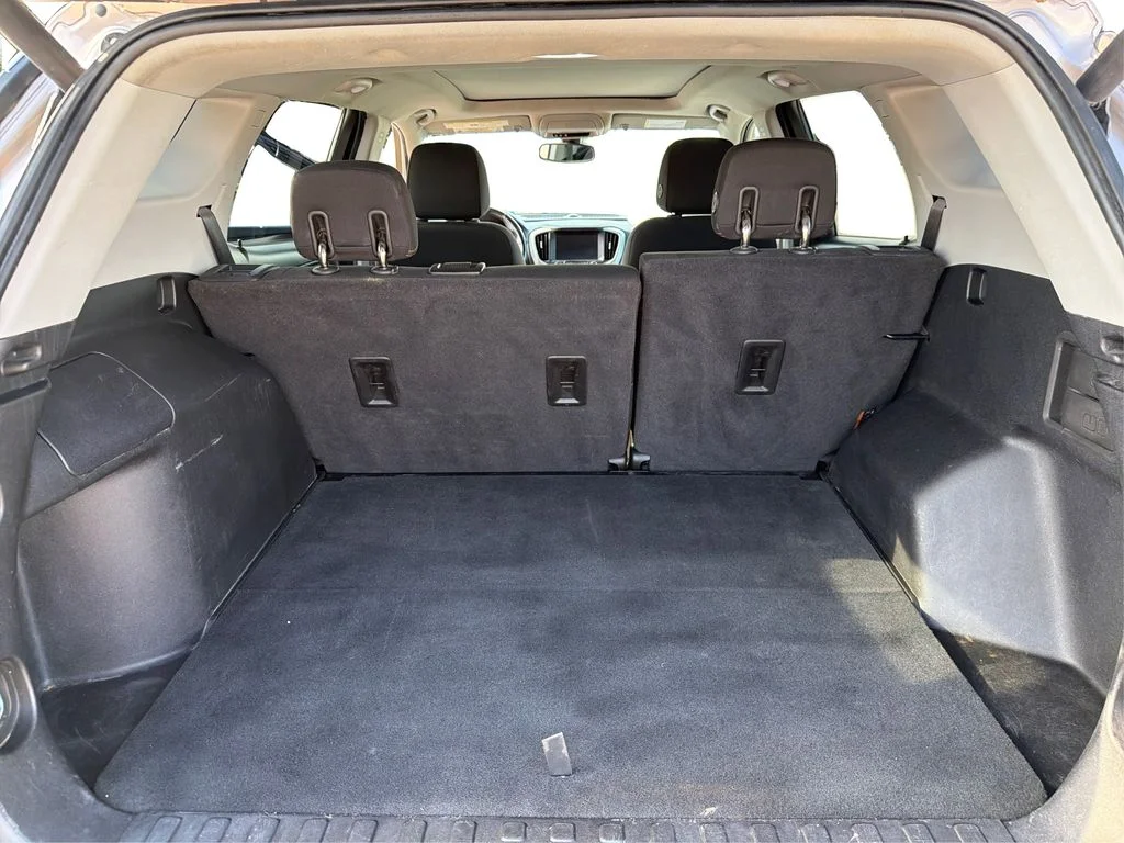 Used 2018 Coppertino Metallic GMC SLE image 13