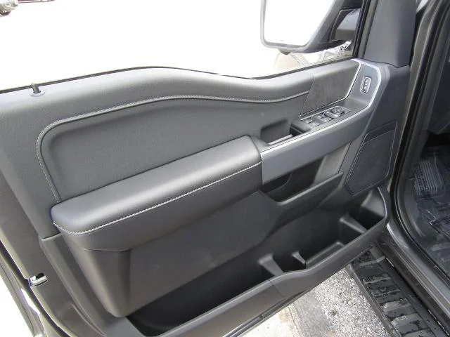 New 2026 Carbonized Gray Metallic Ford XLT image 56