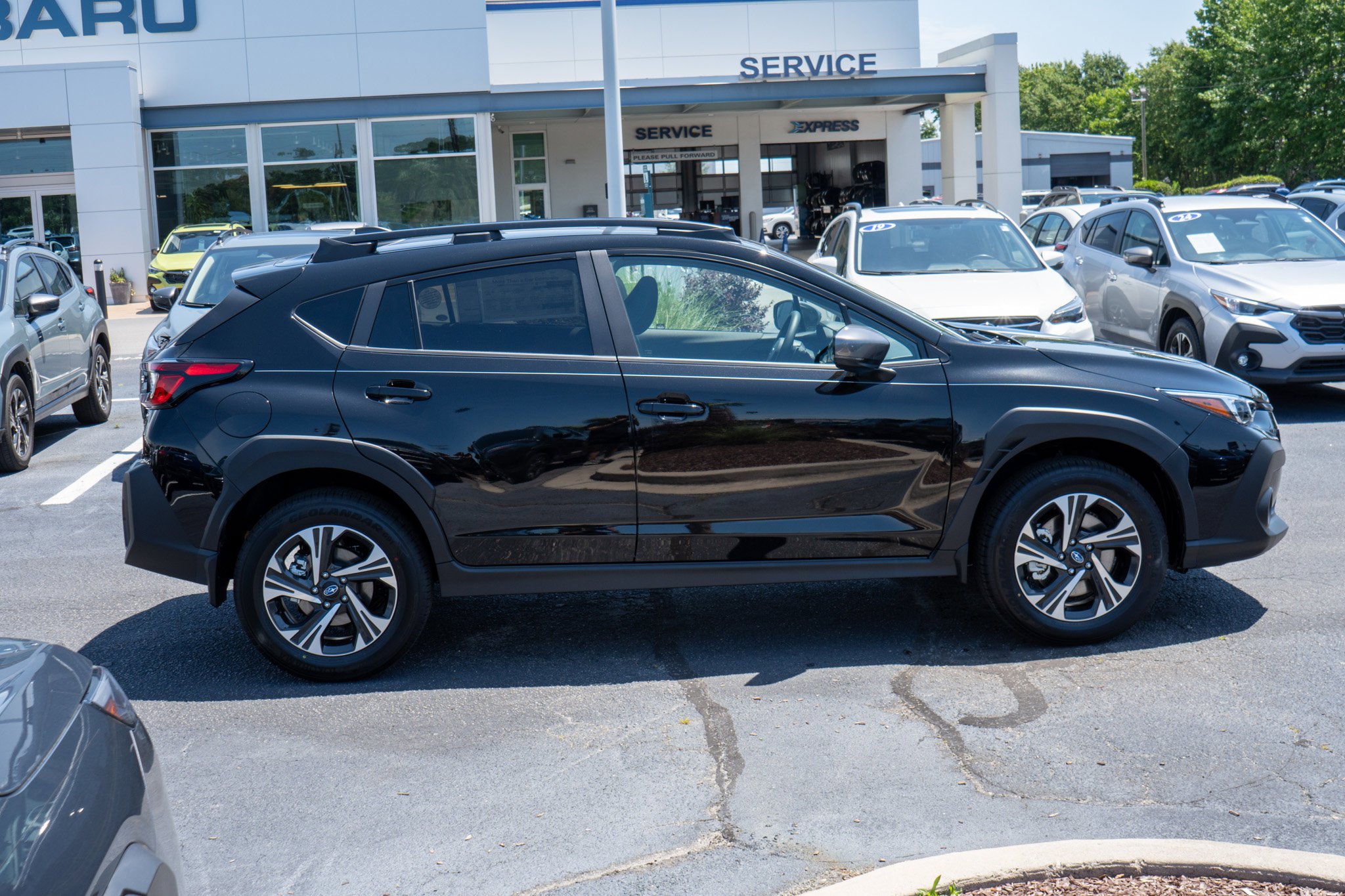 New 2026 CRYSTAL BLACK SILICA Subaru Premium image 2