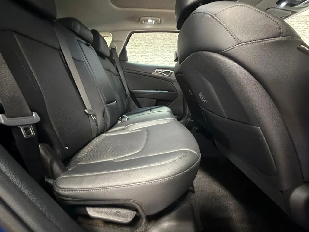 Used 2023 Sapphire Blue Kia SX image 13